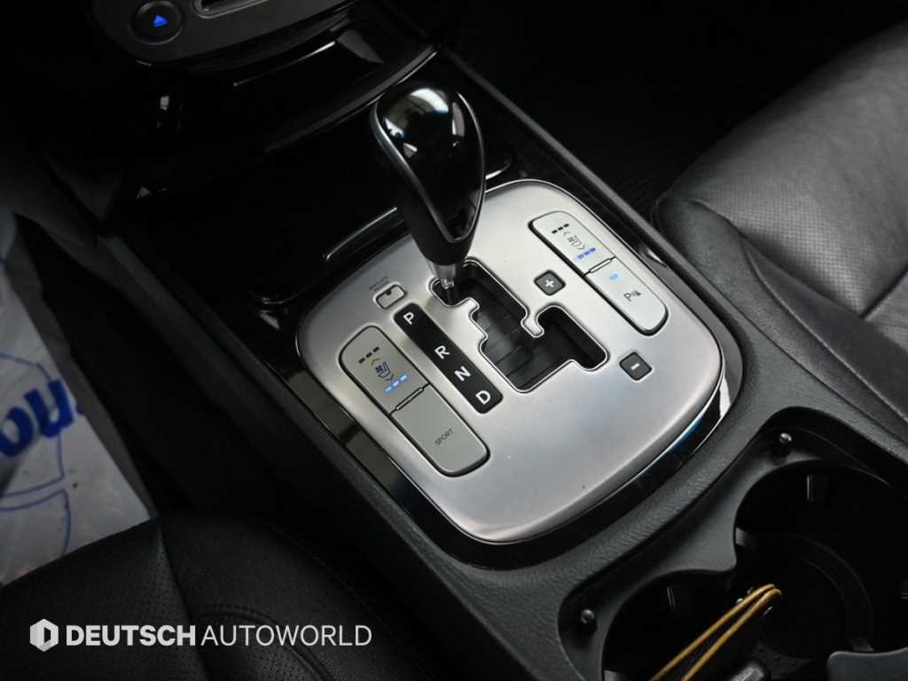 HYUNDAI Genesis - Vista 9