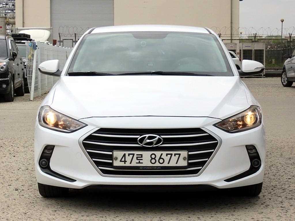 HYUNDAI Avante 2017 Blanco - Importación desde Corea - HF Imports Iquique - Foto 1