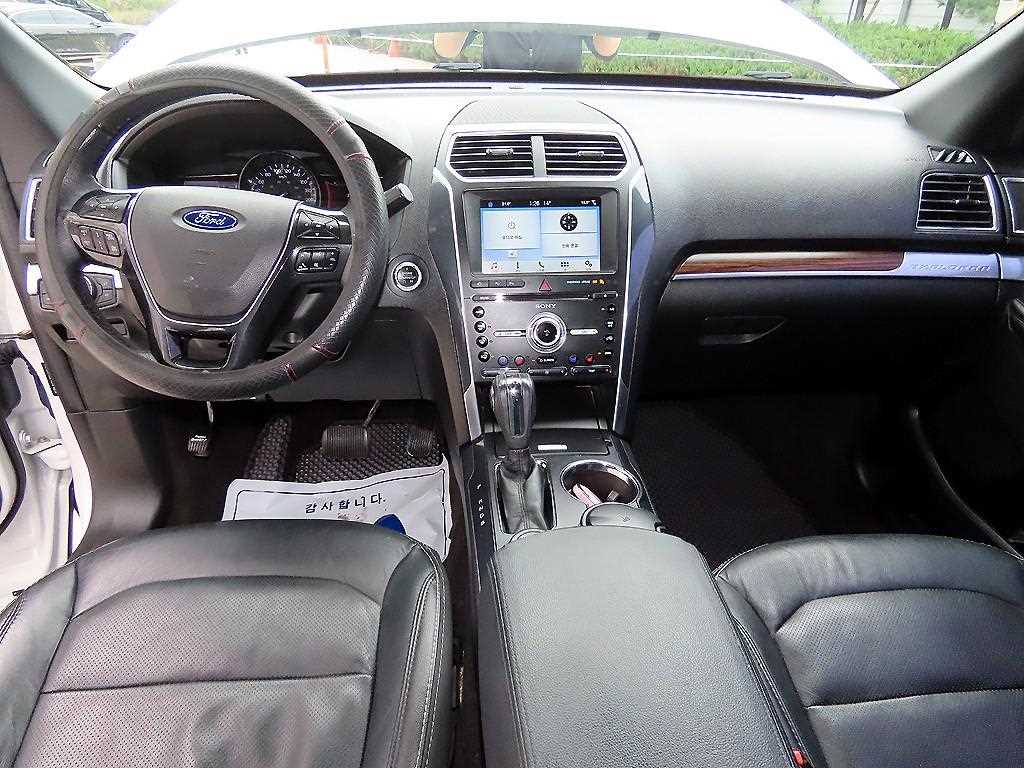 Ford Explorer - Vista 7