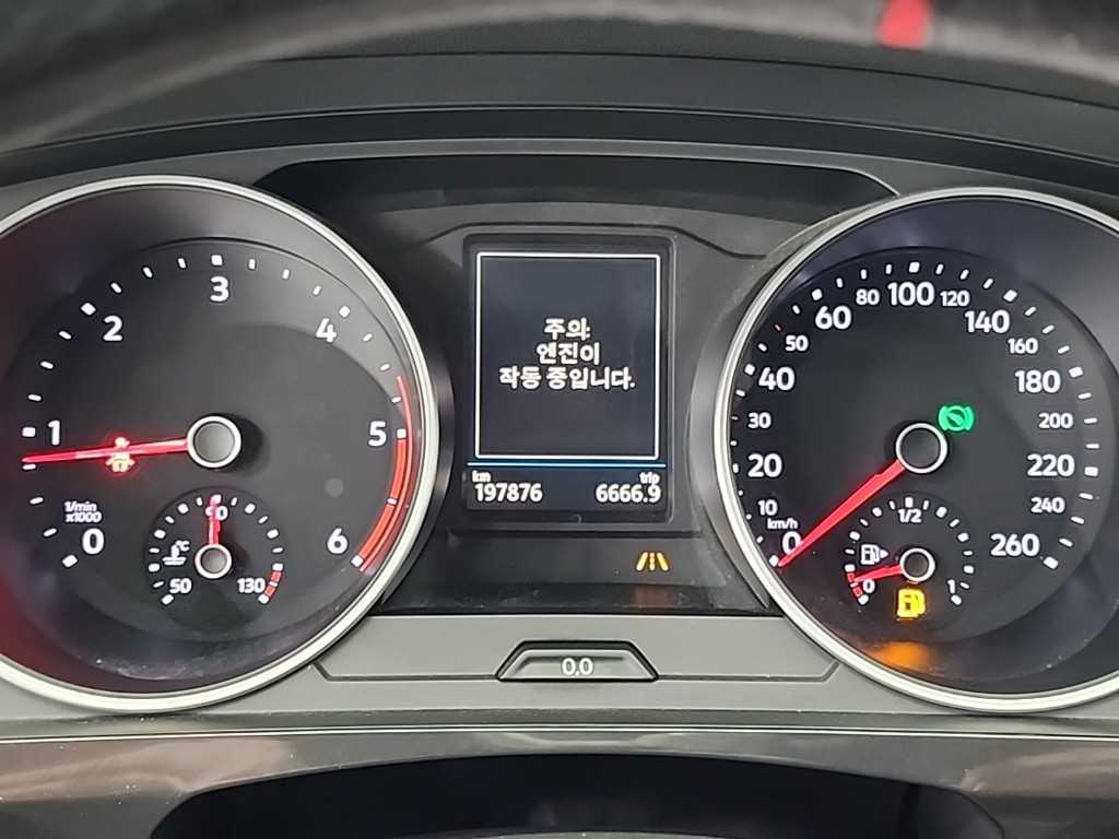 Volkswagen Tiguan - Vista 6