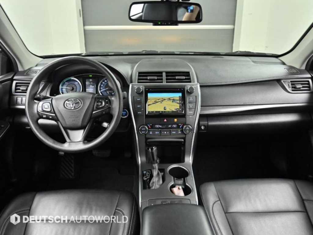 Toyota Camry - Vista 7