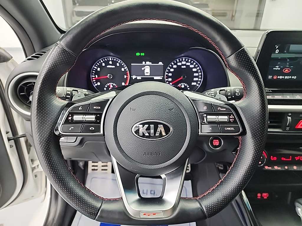 KIA K3 - Vista 9