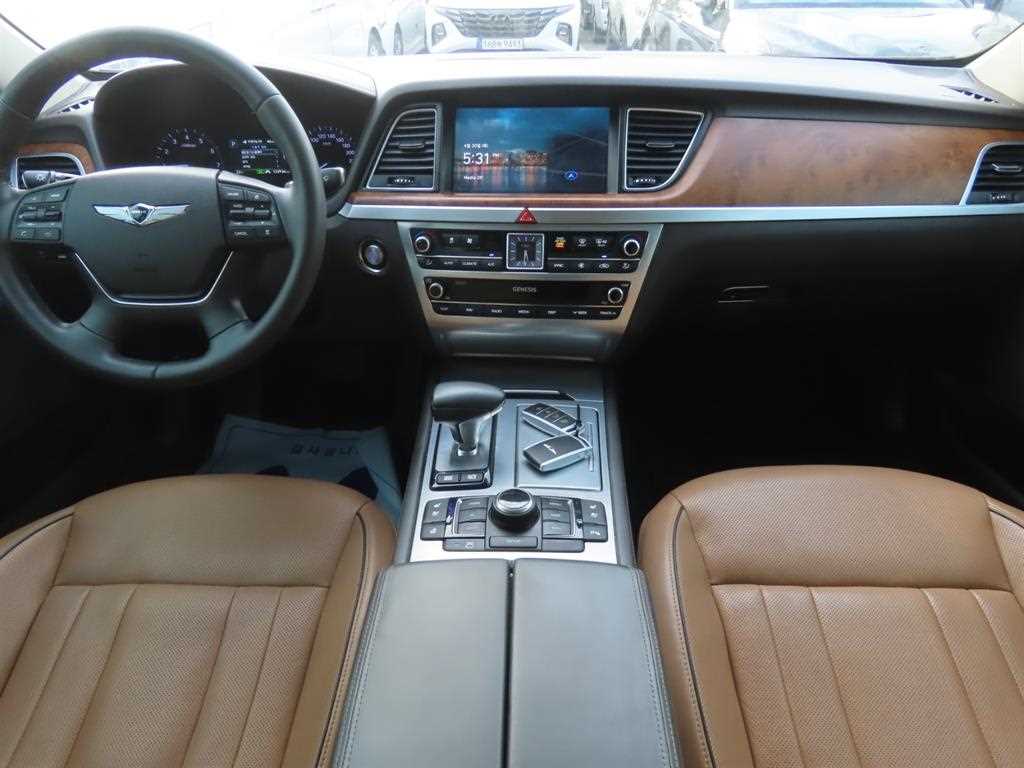 Genesis G80 - Vista 8
