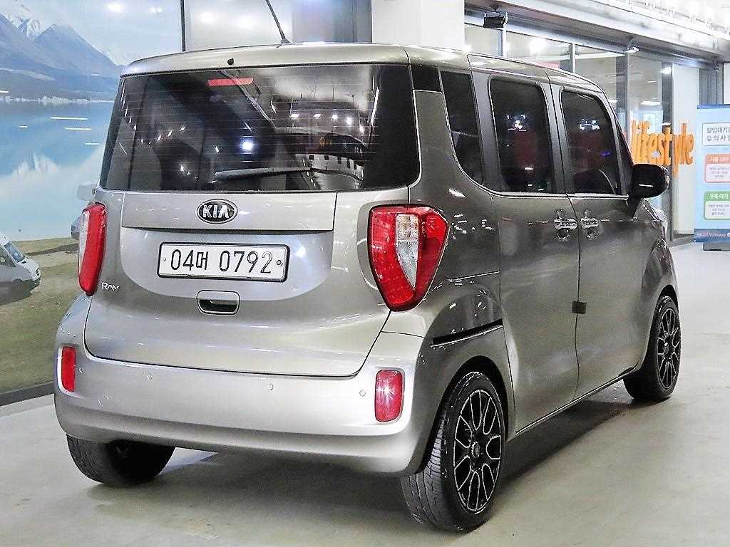 KIA Ray - Vista 4