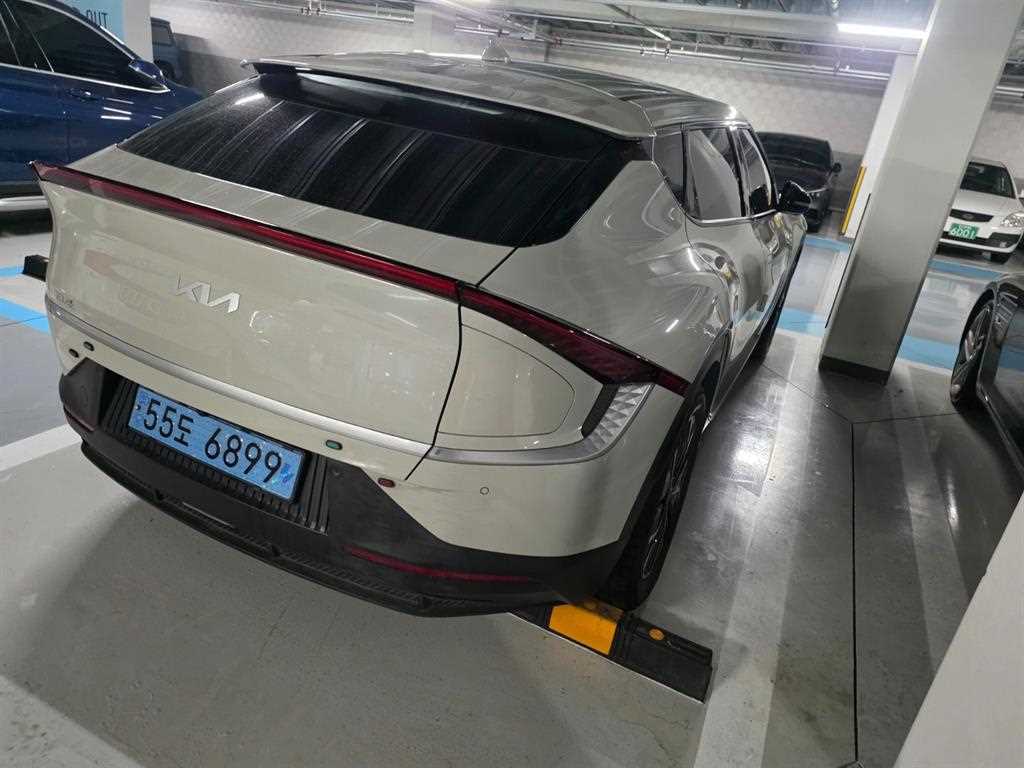 KIA EV6 - Vista 5
