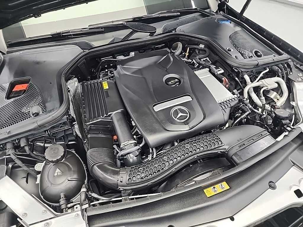Mercedes Benz E class - Vista 5
