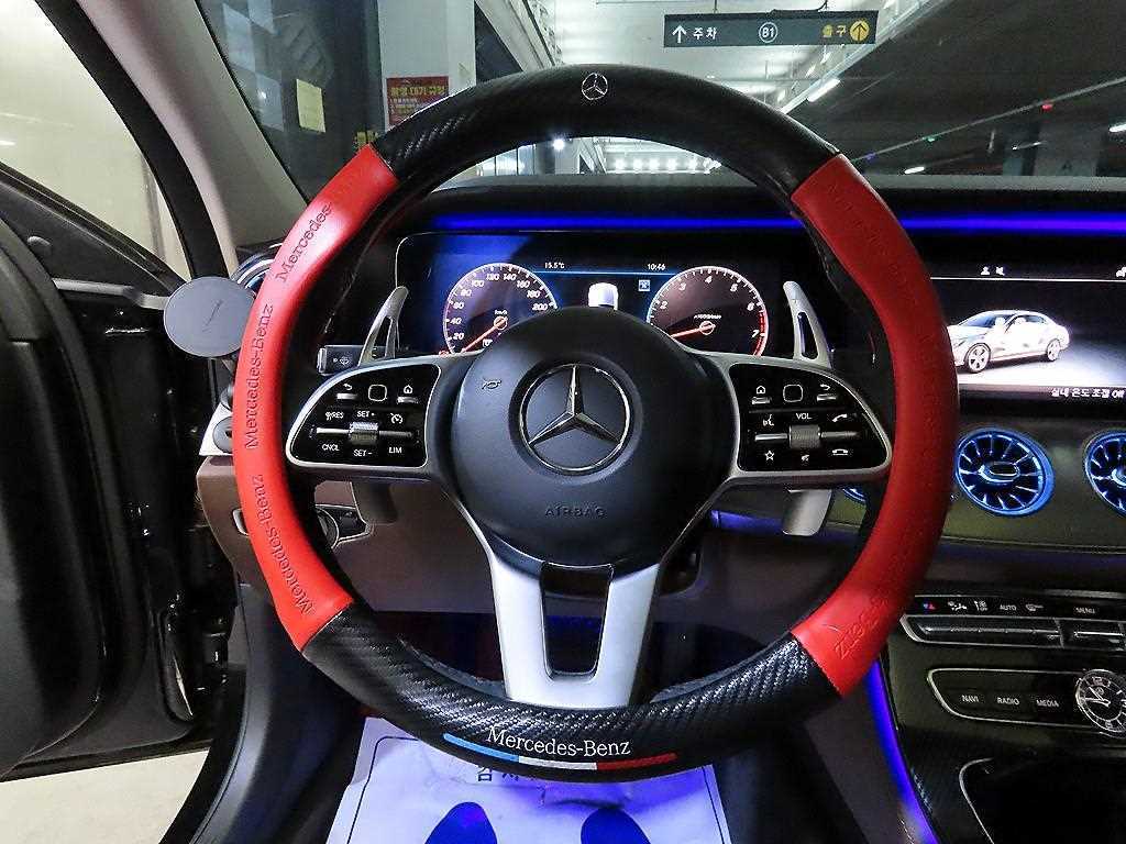 Mercedes Benz E class - Vista 8