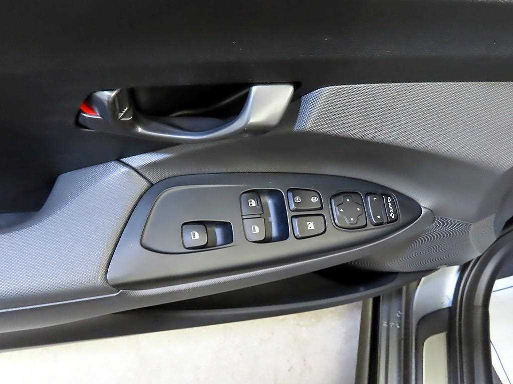 HYUNDAI Veloster 2019 Gris - Importación desde Corea - HF Imports Iquique - Foto 17