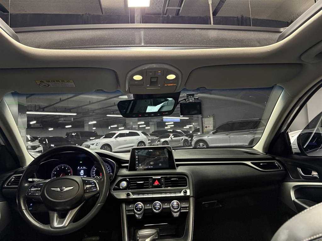 Genesis G70 - Vista 7