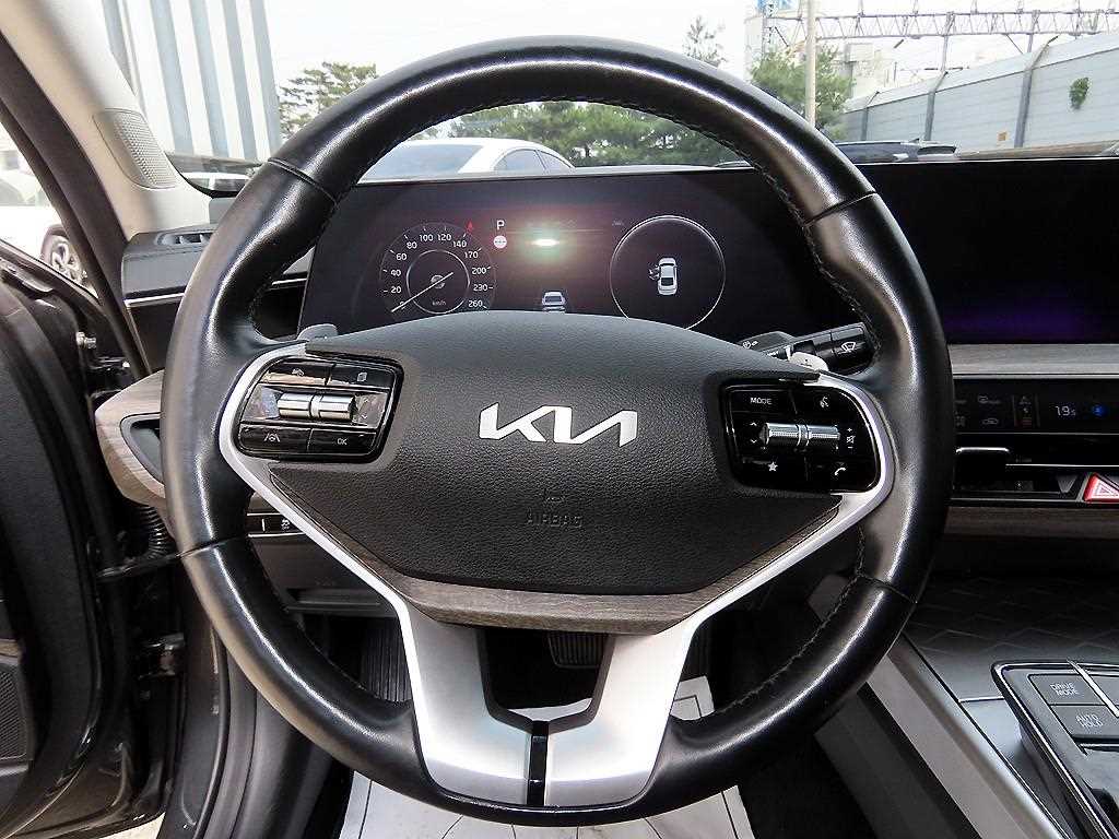 KIA K8 - Vista 8
