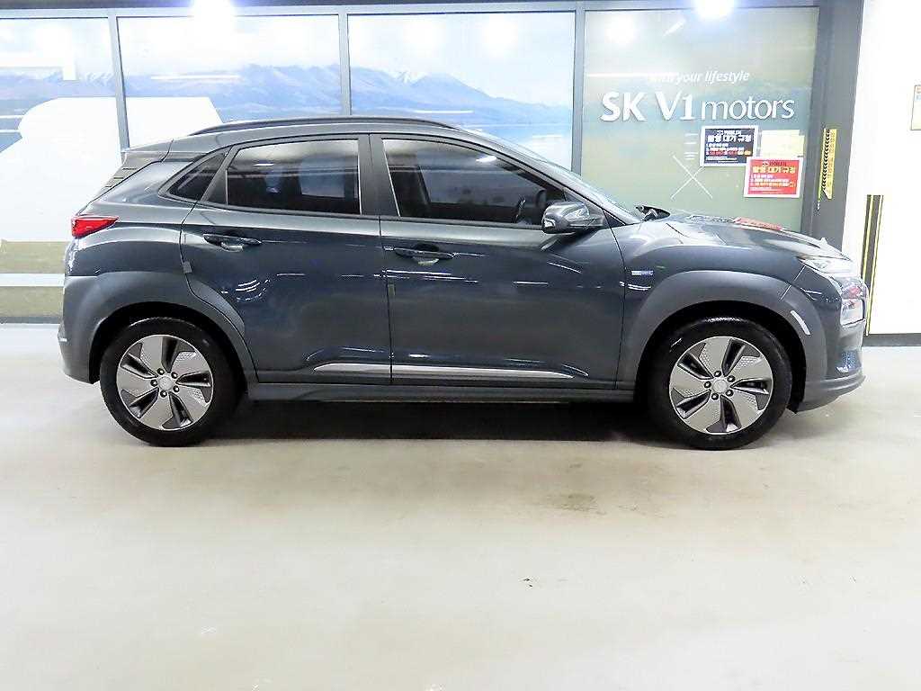 HYUNDAI Kona - Vista 3