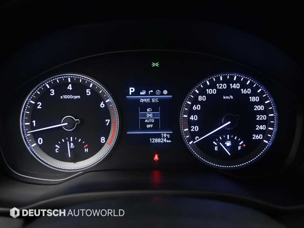 HYUNDAI Grandeur - Vista 8