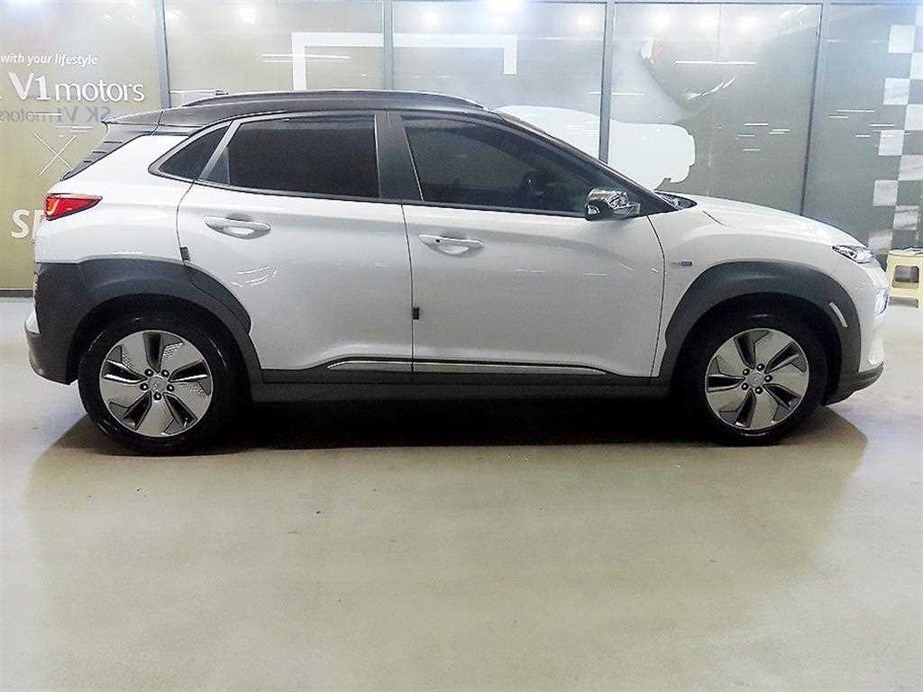 HYUNDAI Kona - Vista 3