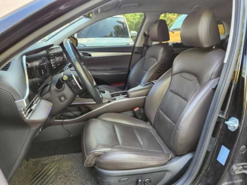 HYUNDAI Grandeur - Vista 12
