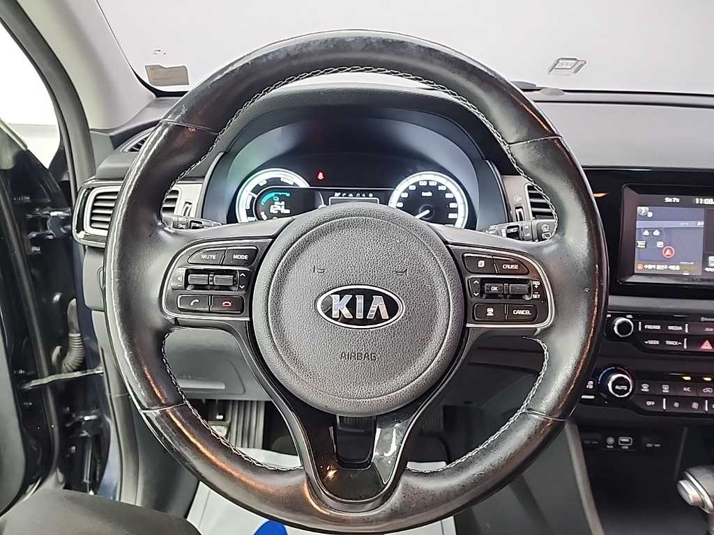 KIA Niro - Vista 9