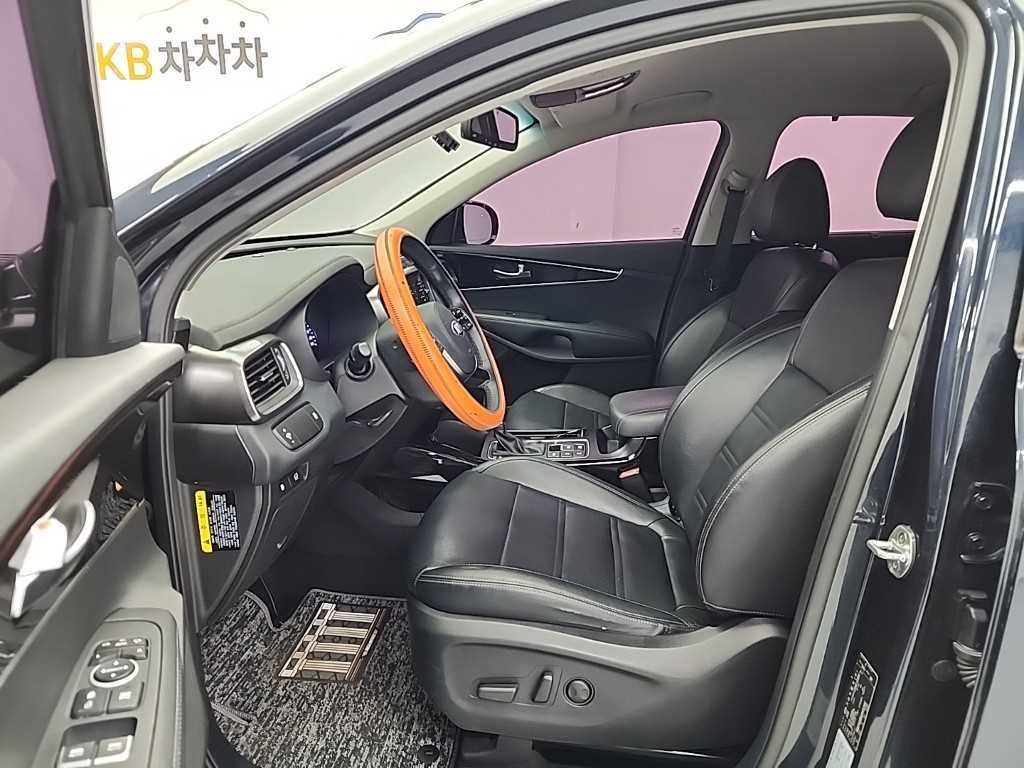 KIA Sorento - Vista 11