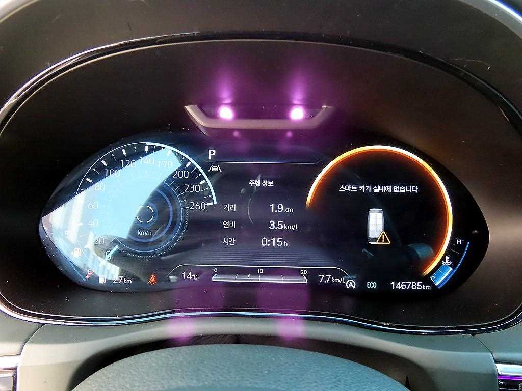 Genesis GV70 - Vista 9