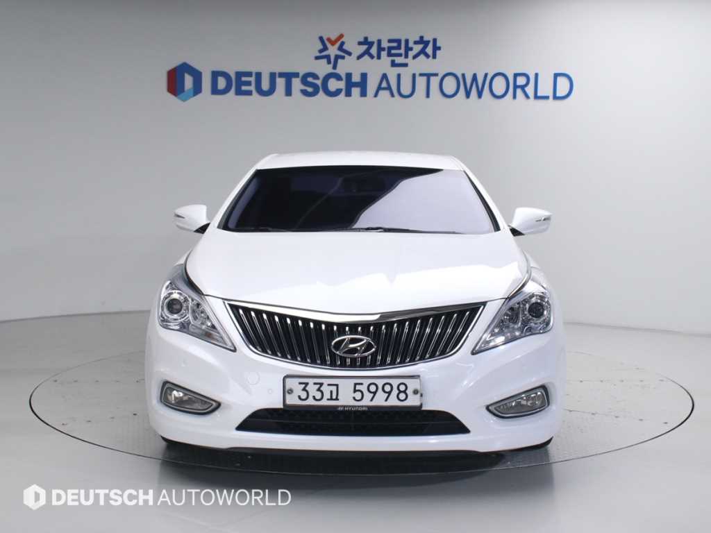 HYUNDAI Grandeur - Vista 3
