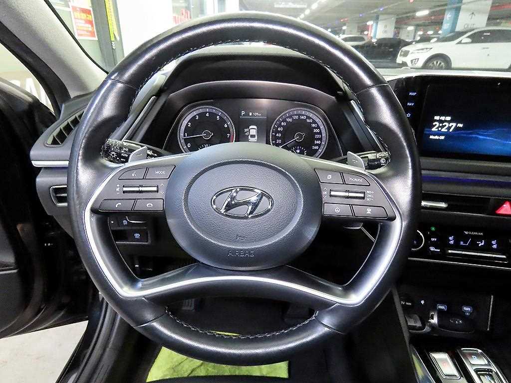 HYUNDAI Sonata - Vista 8