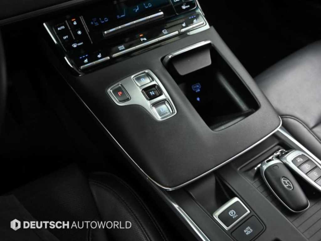 HYUNDAI Grandeur - Vista 12