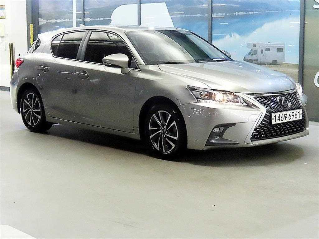 Lexus CT 2019 Plateado - Importación desde Corea - HF Imports Iquique - Foto 1