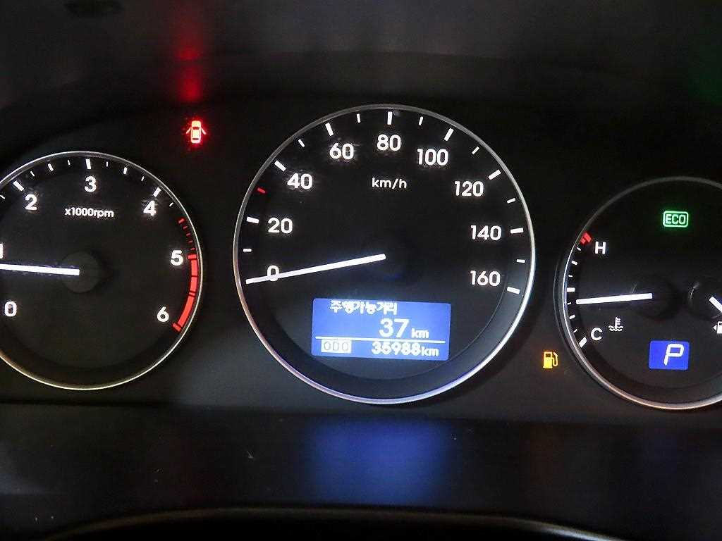 HYUNDAI Starex - Vista 9