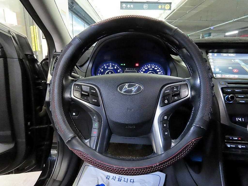 HYUNDAI Grandeur - Vista 8