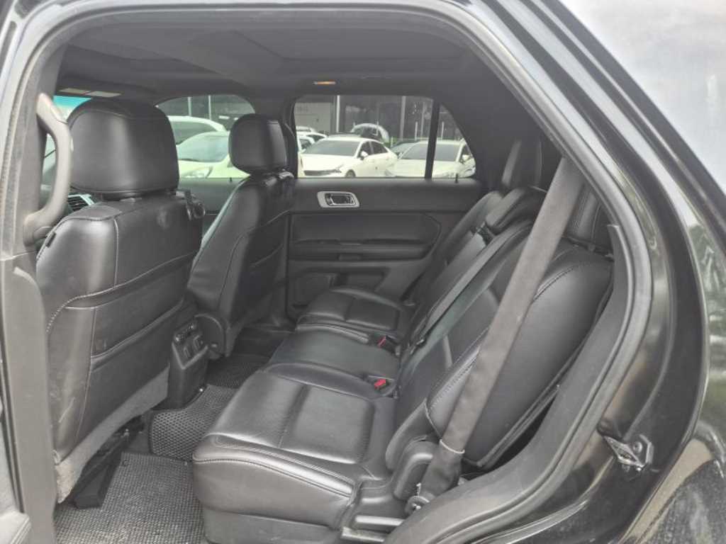 Ford Explorer 2014 Negro - Importación desde Corea - HF Imports Iquique - Foto 17