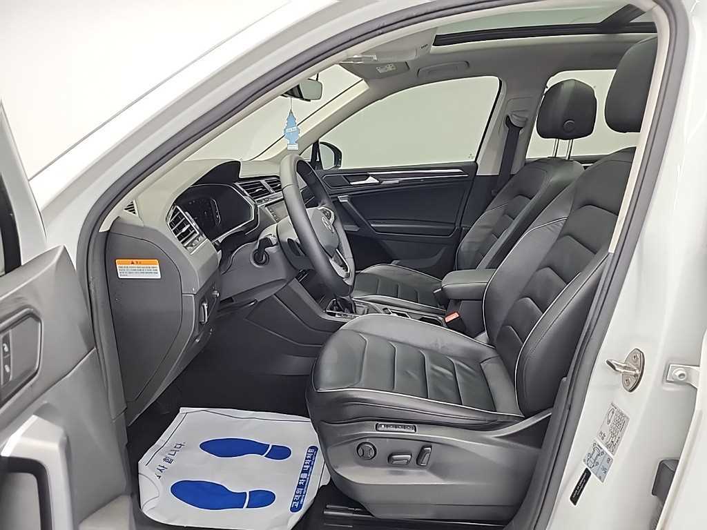 Volkswagen Tiguan - Vista 11