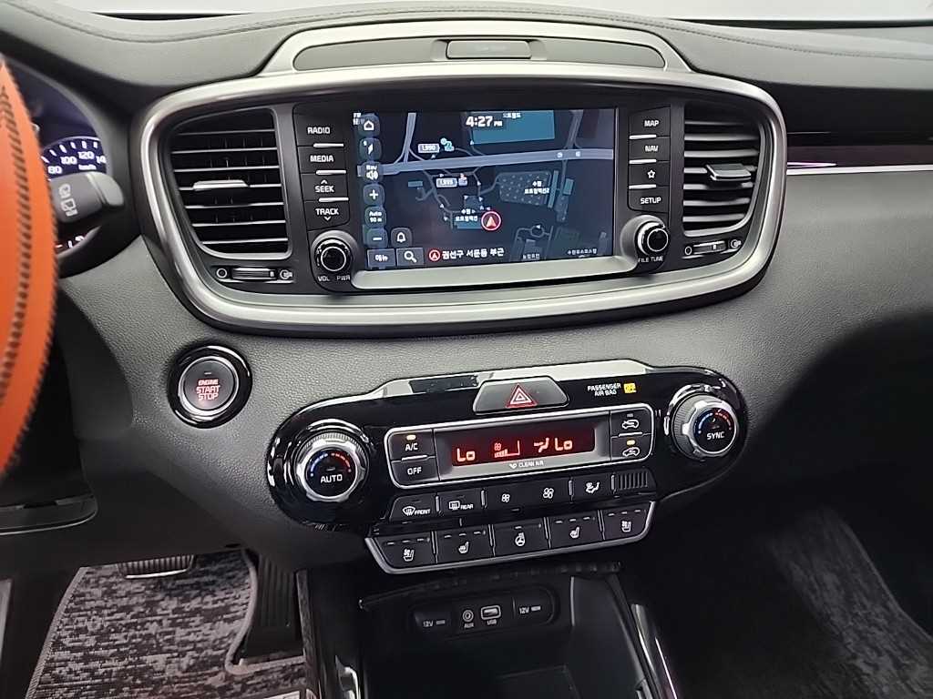 KIA Sorento - Vista 10