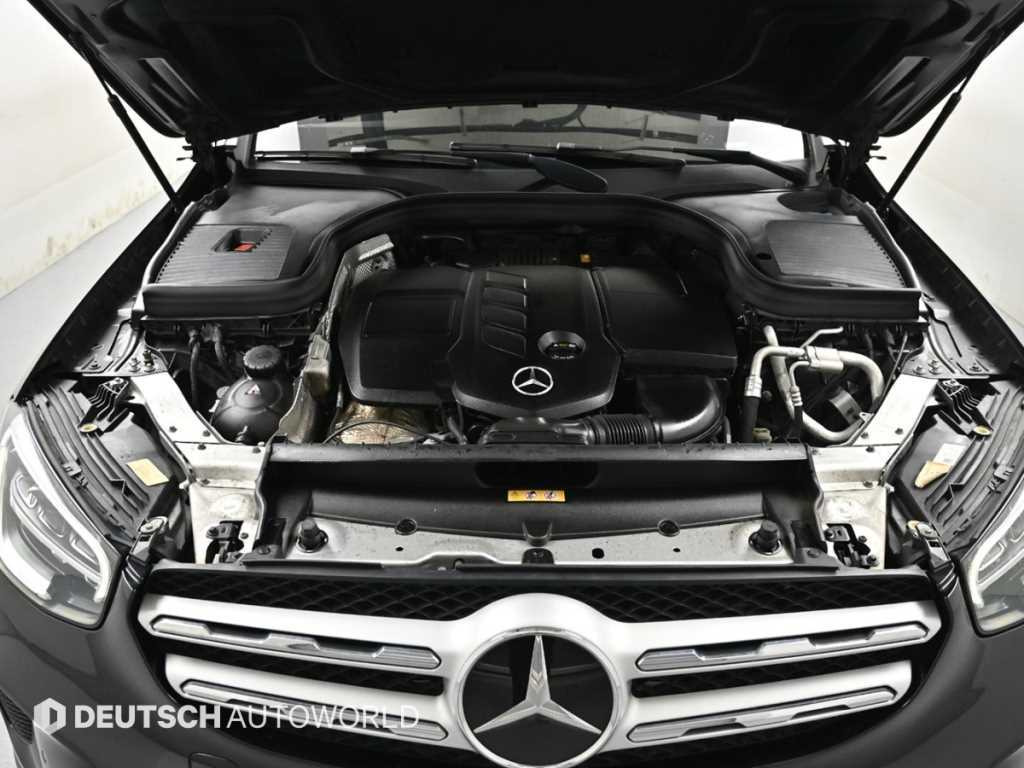 Mercedes Benz GLC Class - Vista 6