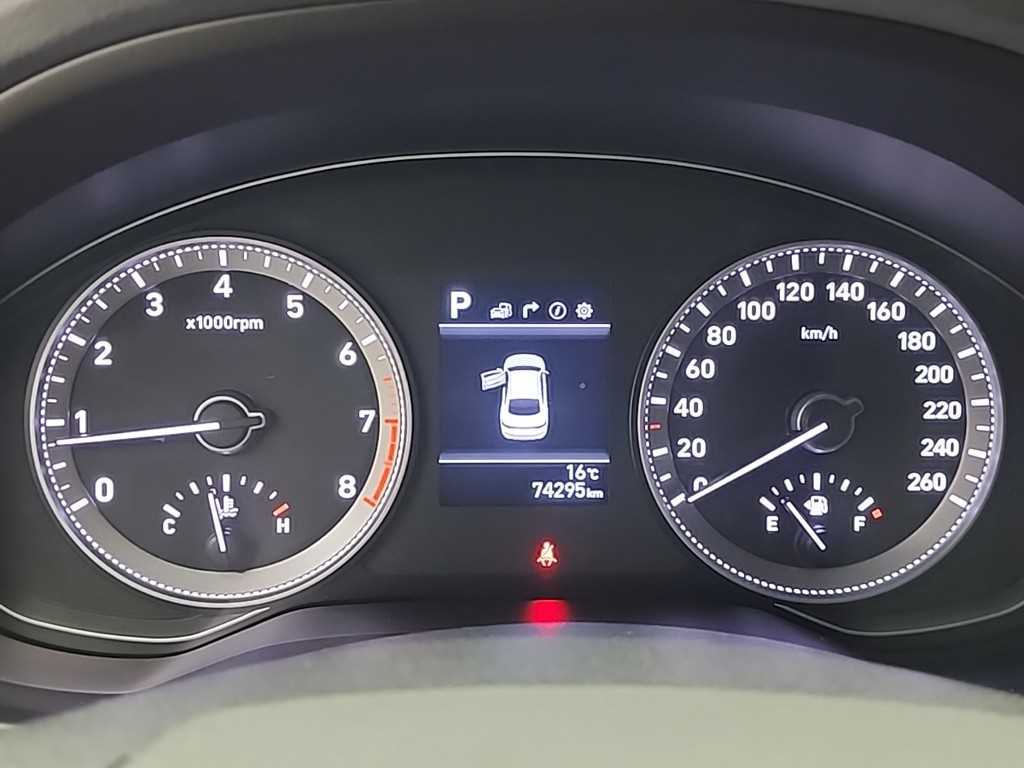 HYUNDAI Grandeur - Vista 6
