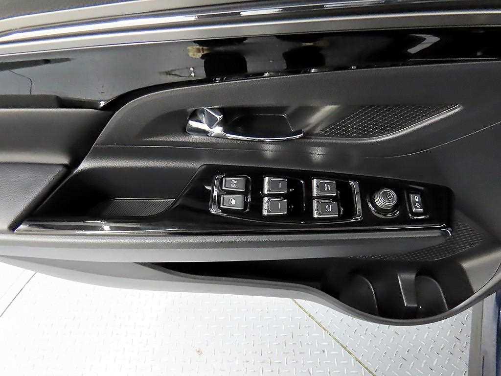 Ssangyong Korando - Vista 11