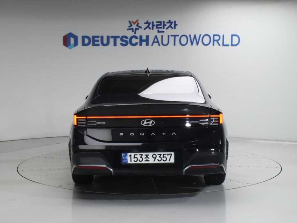 HYUNDAI Sonata - Vista 4