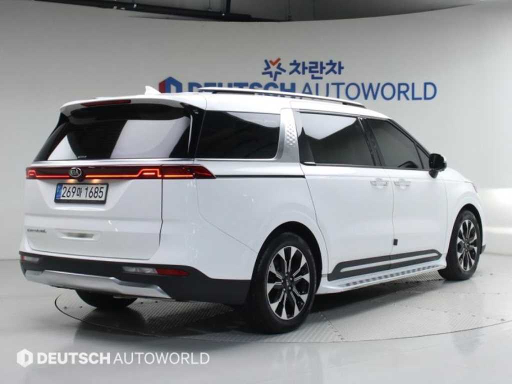 KIA Carnival - Vista 2