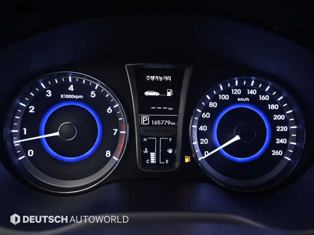 HYUNDAI Grandeur - Vista 8