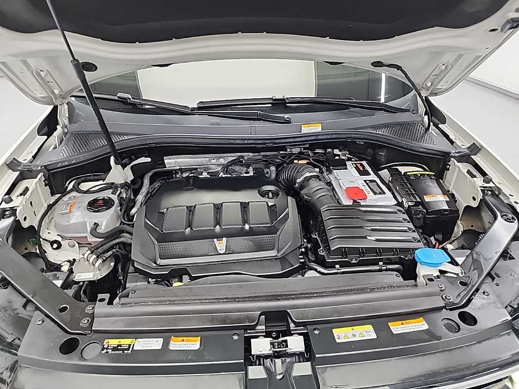 Volkswagen Tiguan - Vista 5