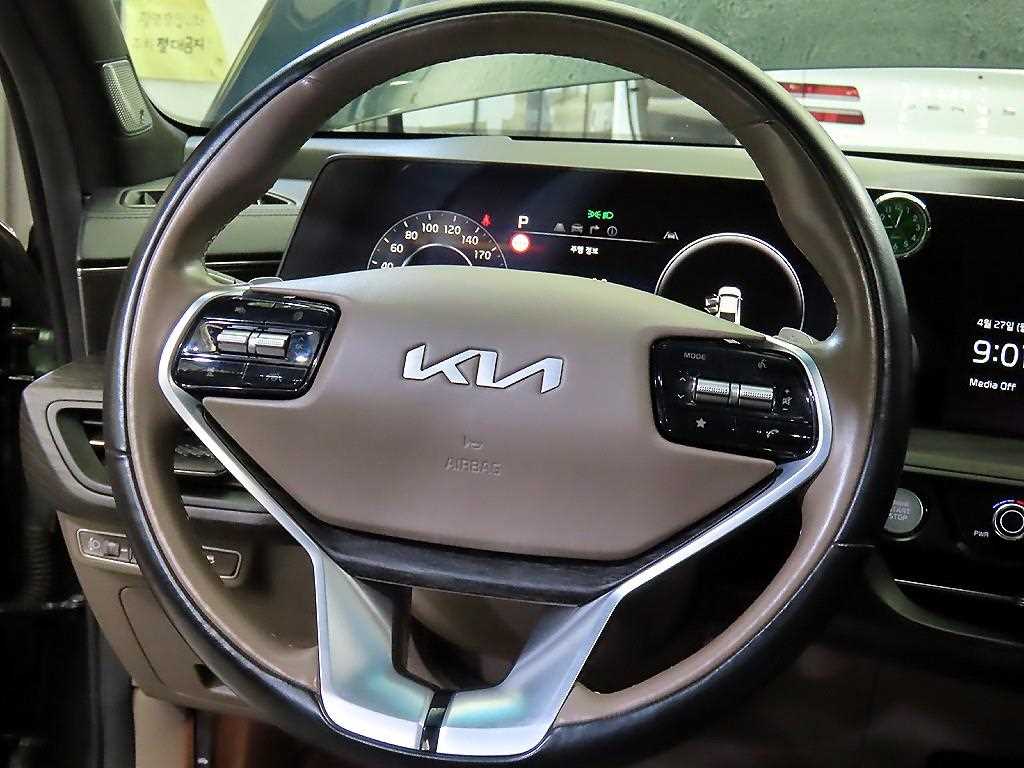 KIA K8 - Vista 8