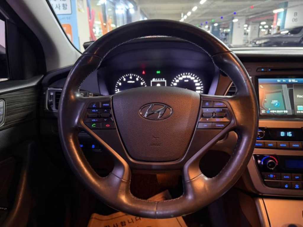 HYUNDAI Sonata - Vista 8