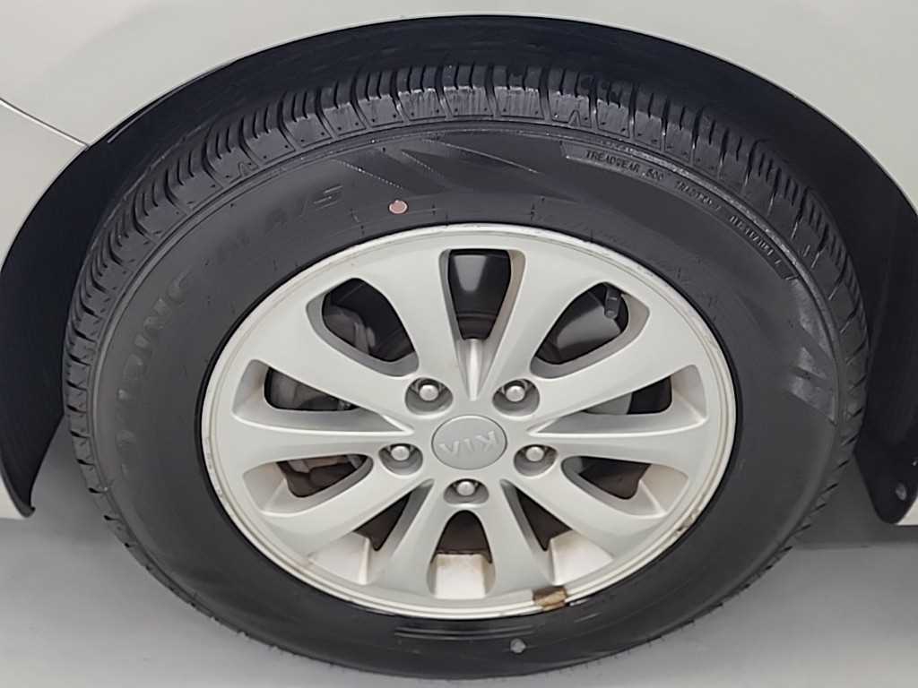 KIA K3 2014 Plateado - Importación desde Corea - HF Imports Iquique - Foto 18