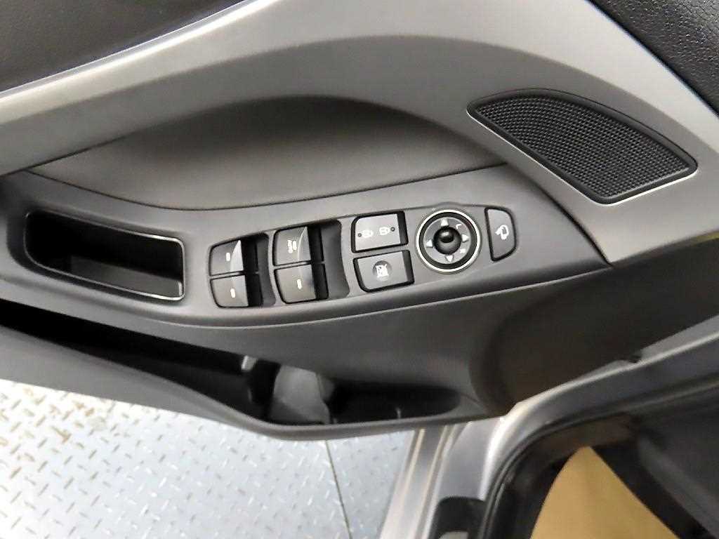 HYUNDAI Avante - Vista 11