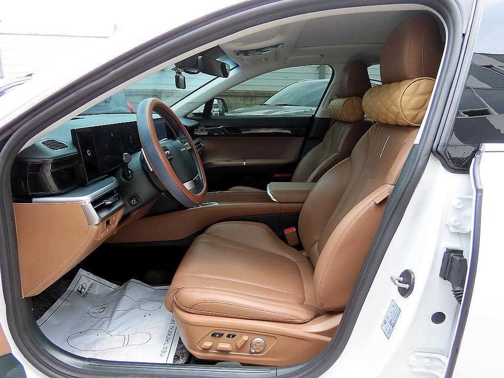 HYUNDAI Grandeur - Vista 5