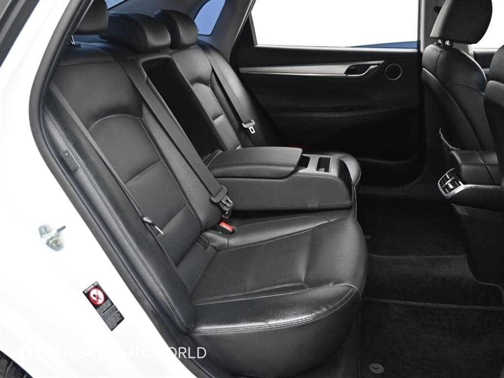 HYUNDAI Grandeur - Vista 12