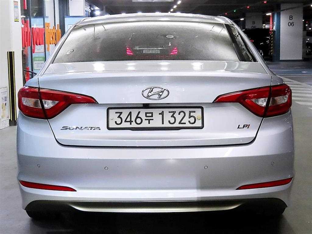 HYUNDAI Sonata - Vista 5