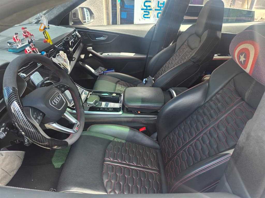 Audi RSQ8 - Vista 8