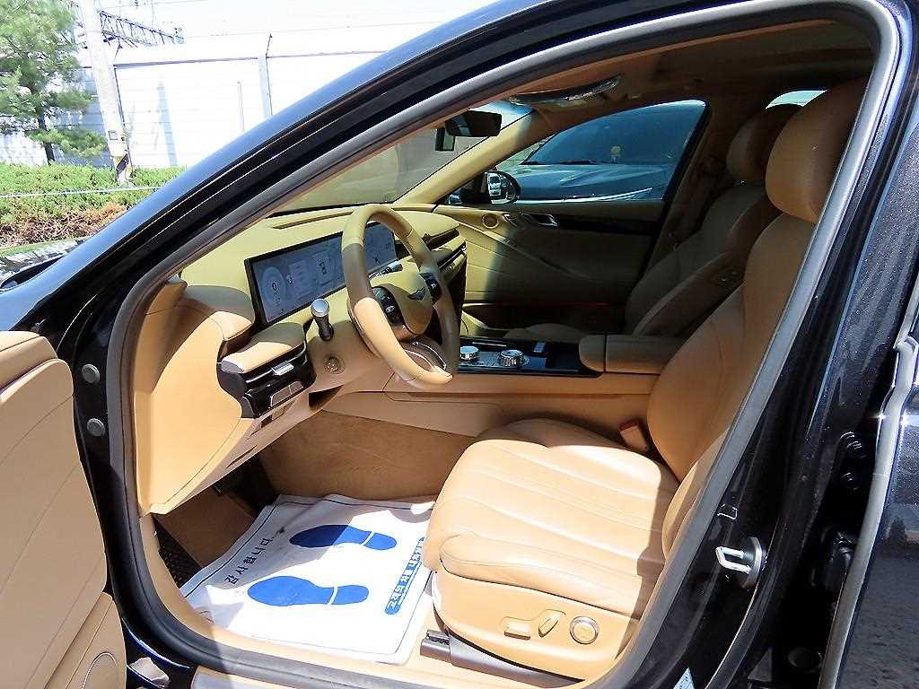 Genesis G80 - Vista 5
