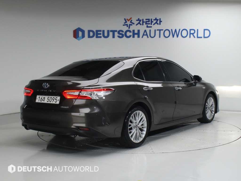 Toyota Camry - Vista 2