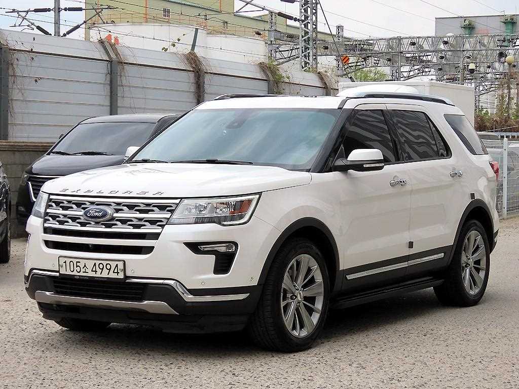 Ford Explorer - Vista 2