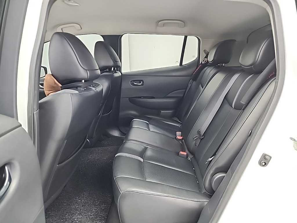 Nissan Leaf - Vista 12