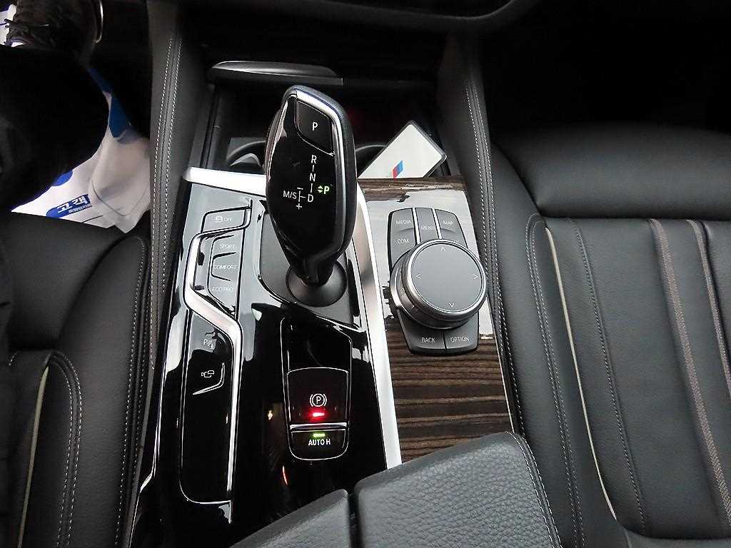 BMW 5 Series - Vista 11